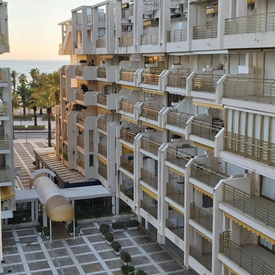 Apartamento En El Centro De Salou Dış mekan fotoğraf